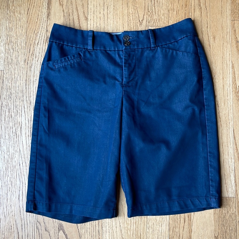 Womens Dockers Shorts - size 6